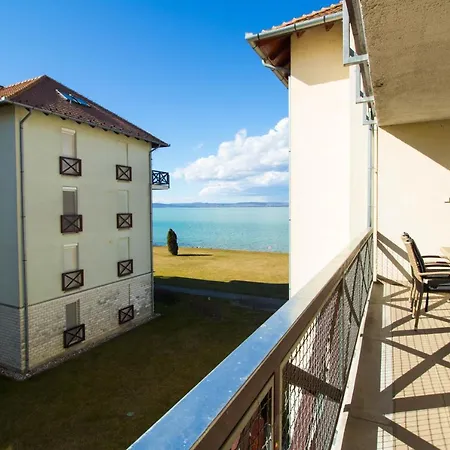 327 - Balaton-parti 2 Szobas Apartman Appartement *